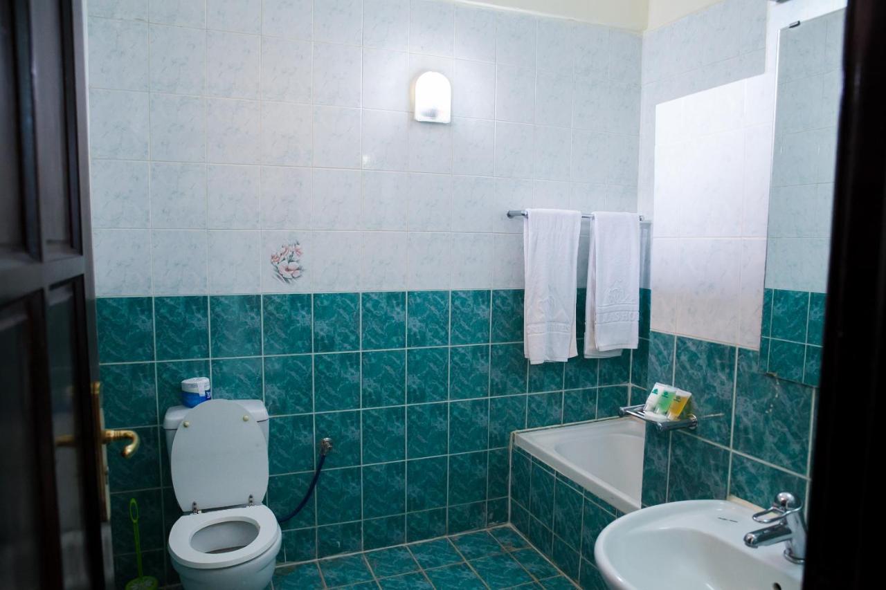 Gorillas City Centre Hotel Kigali Esterno foto
