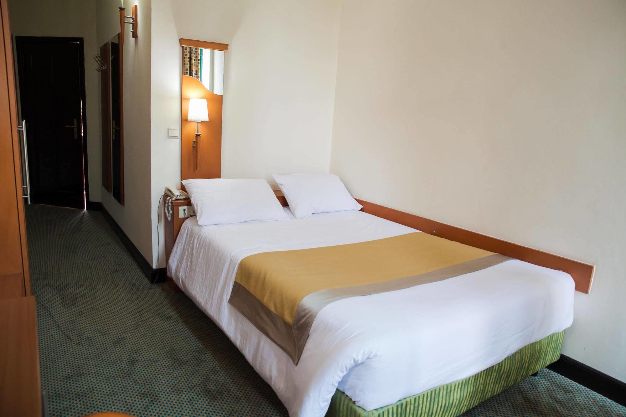 Gorillas City Centre Hotel Kigali Esterno foto